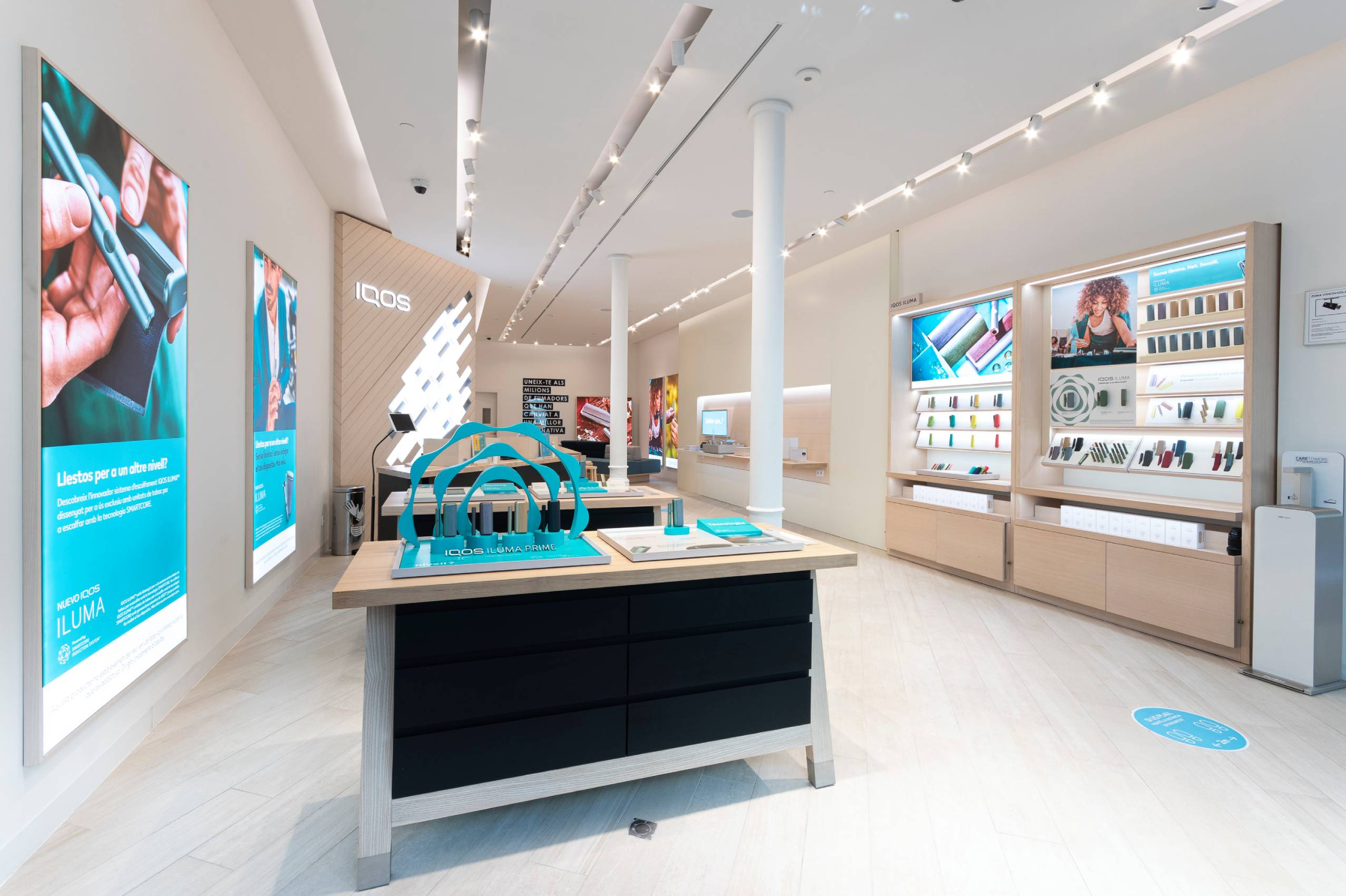 Interior Boutique IQOS Barcelona