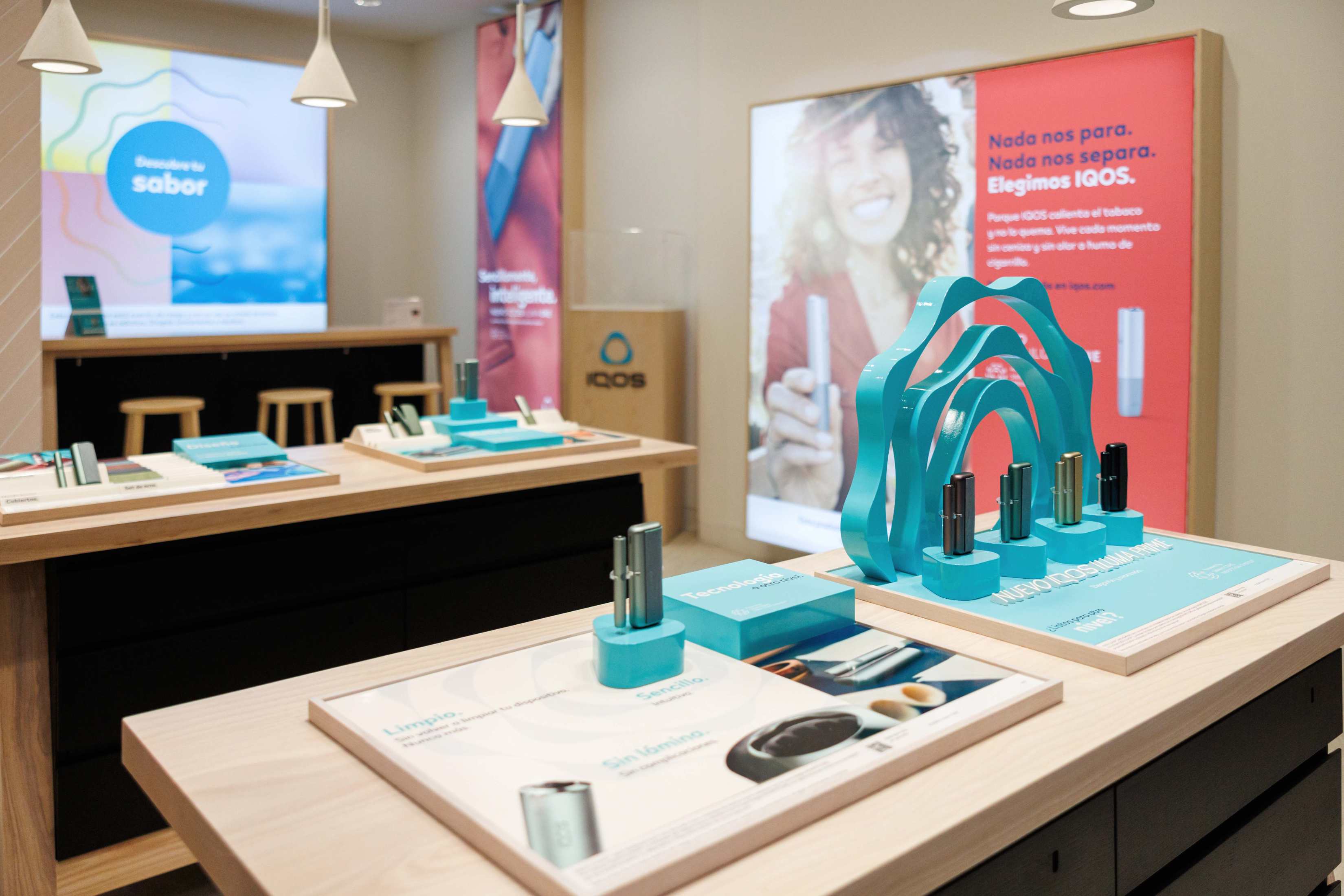 Interior nueva boutique IQOS en Gran Canaria