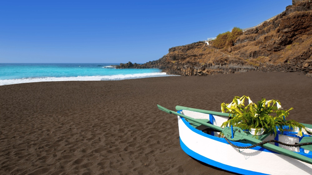 Barco en Canarias