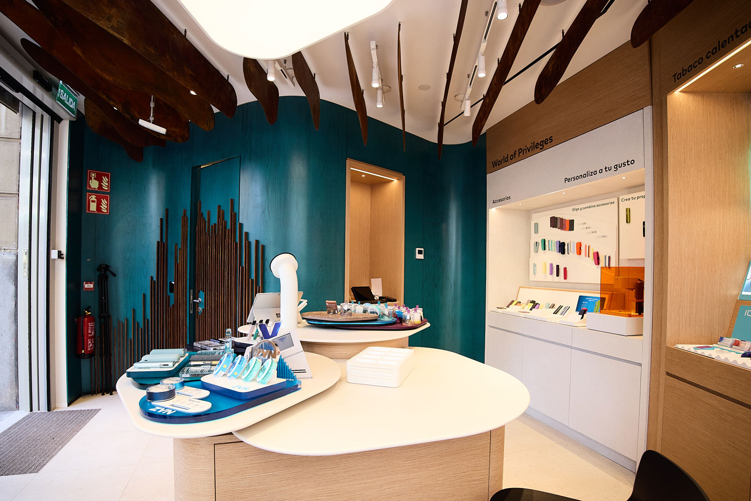 IQOS Boutique de Bilbao, fotografía del interior de la tienda