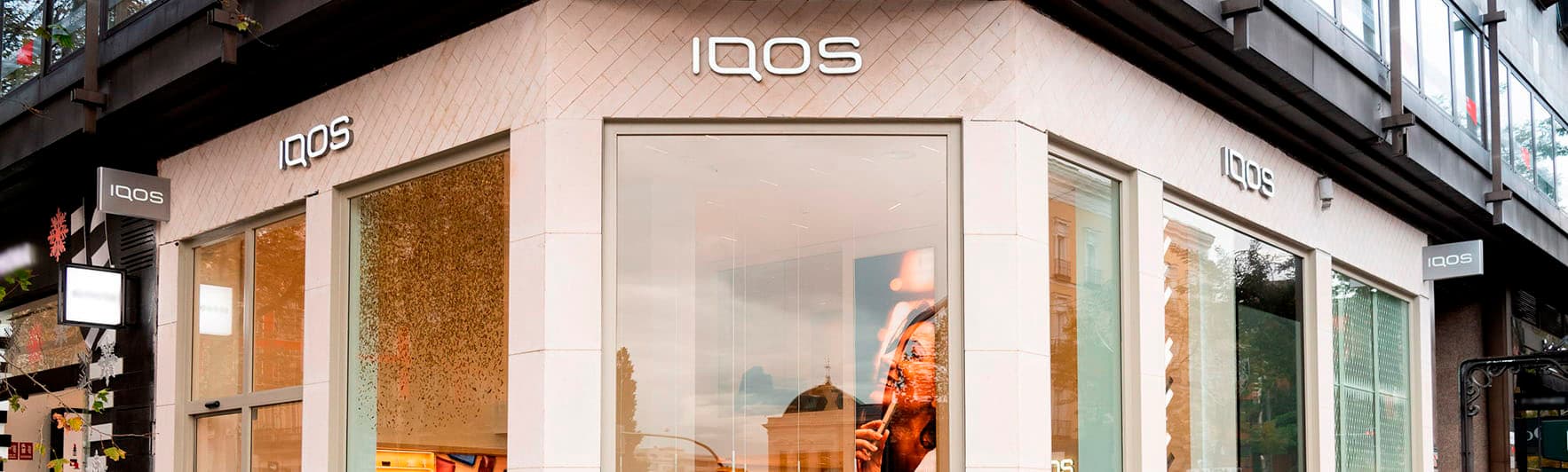 Exterior de la Boutique IQOS de Serrano